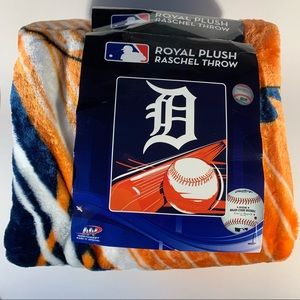 Detroit Tigers “Big stick” Throw Blanket 50" x 60"